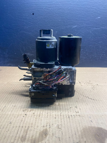 2004 - 2009 Toyota Prius ABS Brake Pump Anti Lock Module AD0473 DW3