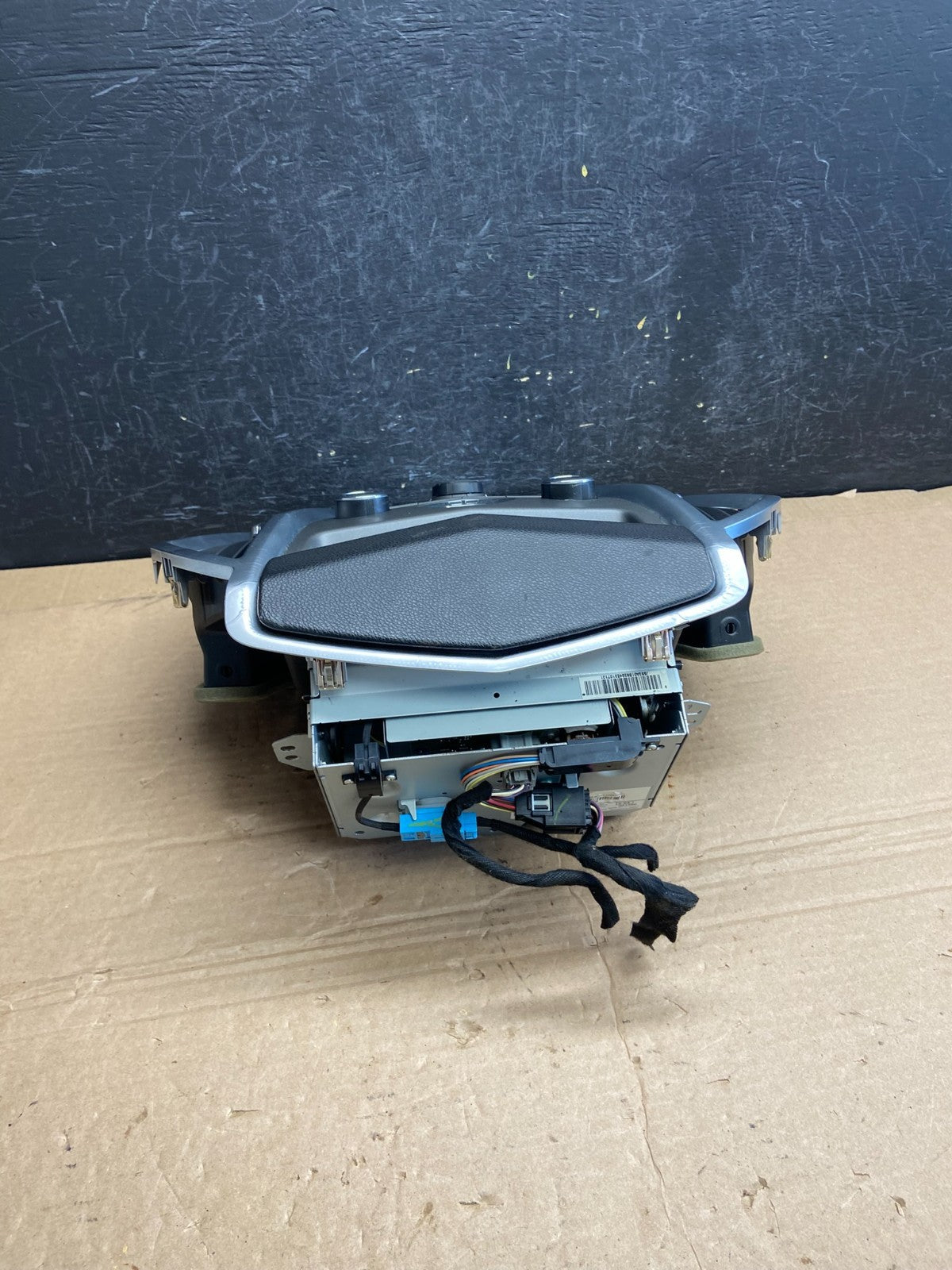 2010-2012 Cadillac SRX A/C Heater Radio Climate Control Panel Bezel OE AF1970 DG3