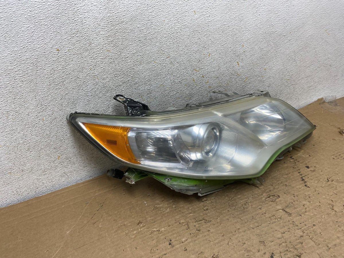 2012 2013 2014 Toyota Camry Right Passenger RH Halogen Headlight AH9280 DW1