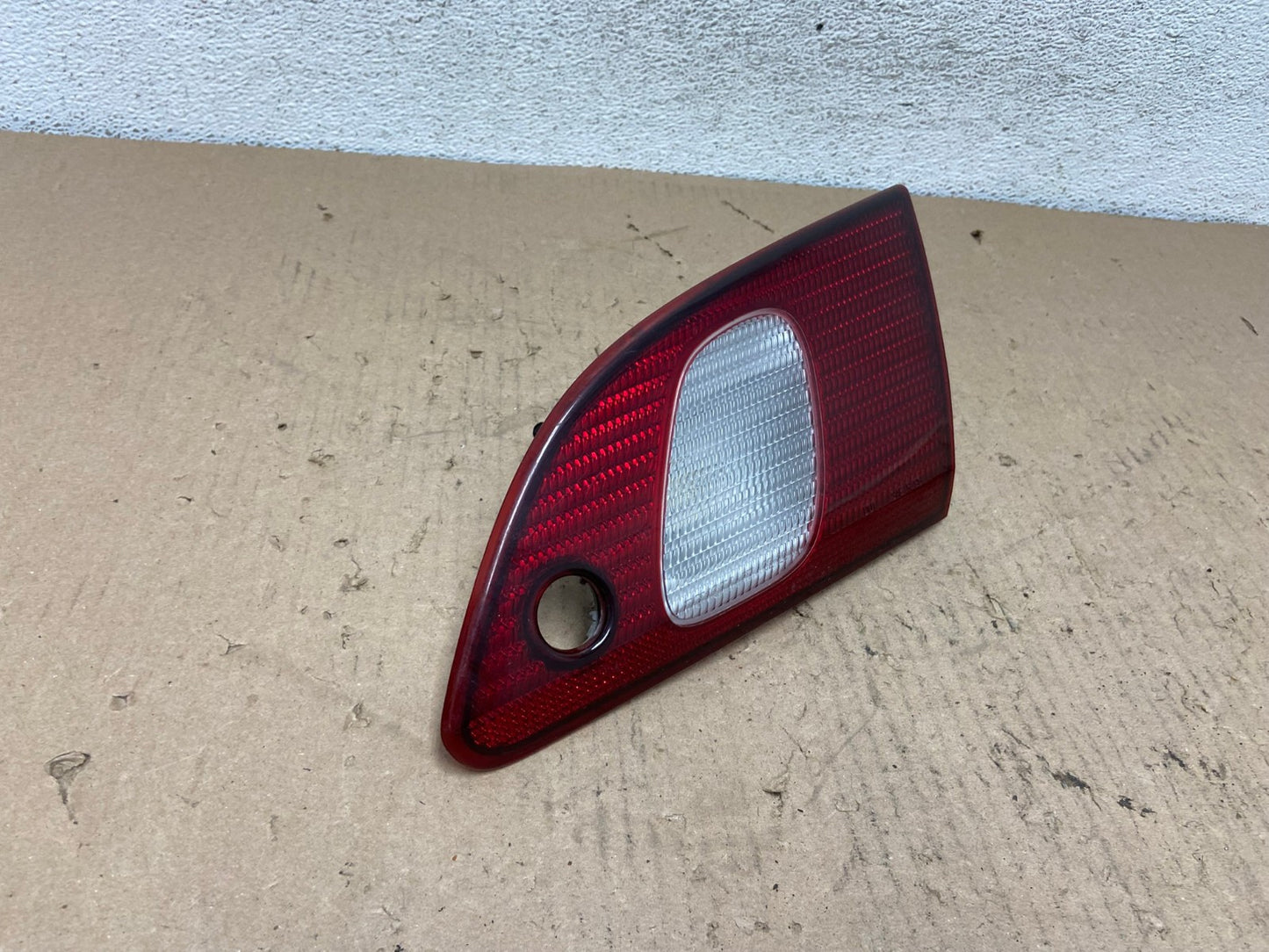 1998-2000 Toyota Corolla Right Passenger RH Side Inner Tail light AF4266 LK2