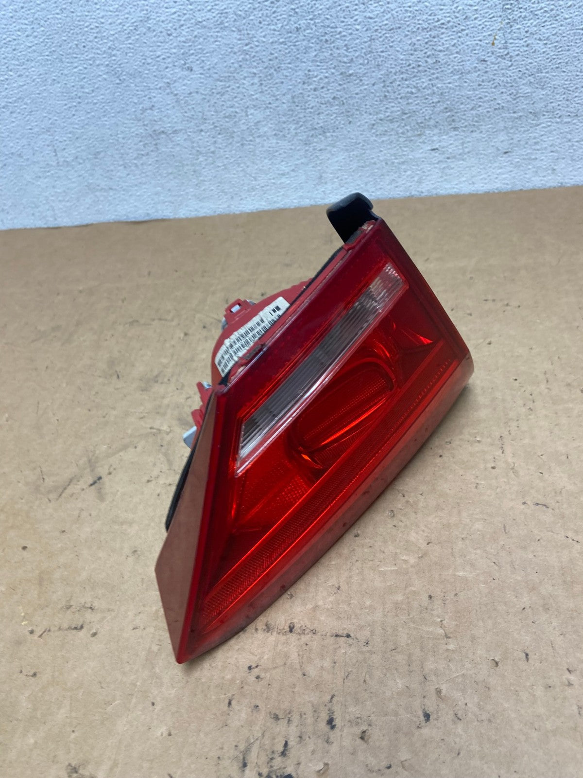 2012 to 2015 Volkswagen Passat Left Driver Lh Inner Tail light AD5142 LK2