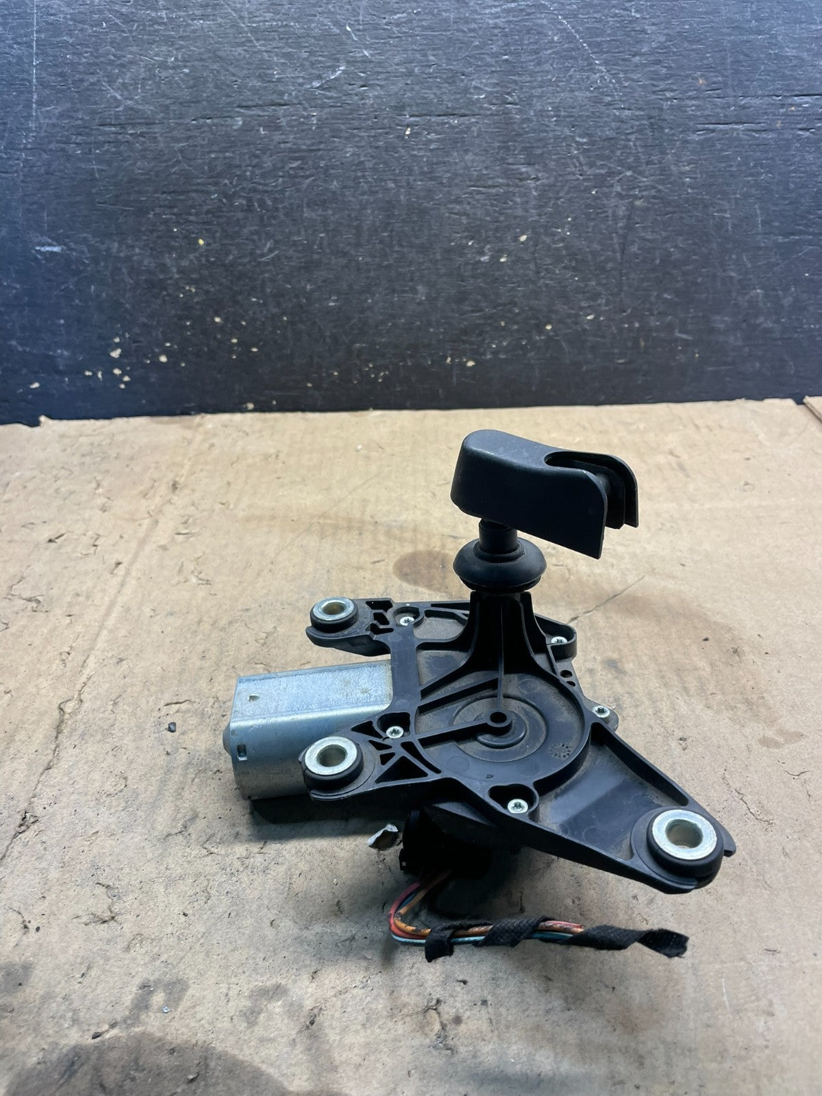 2006 to 2012 Mercedes W251 R350 Rear Windshield Glass Wiper Motor W7426 PS1