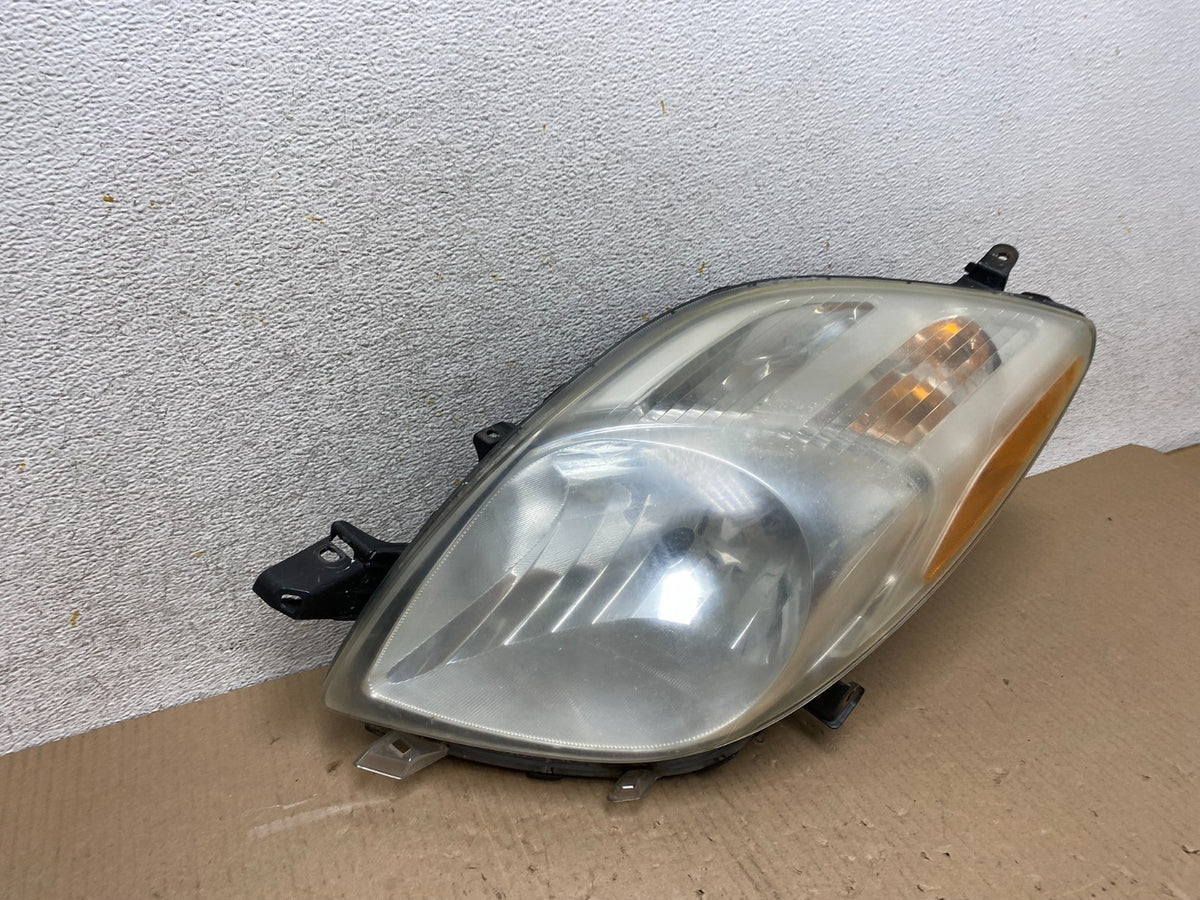2006-2008 Toyota Yaris Hatchback Left Driver Halogen Headlight AJ2577 DW2