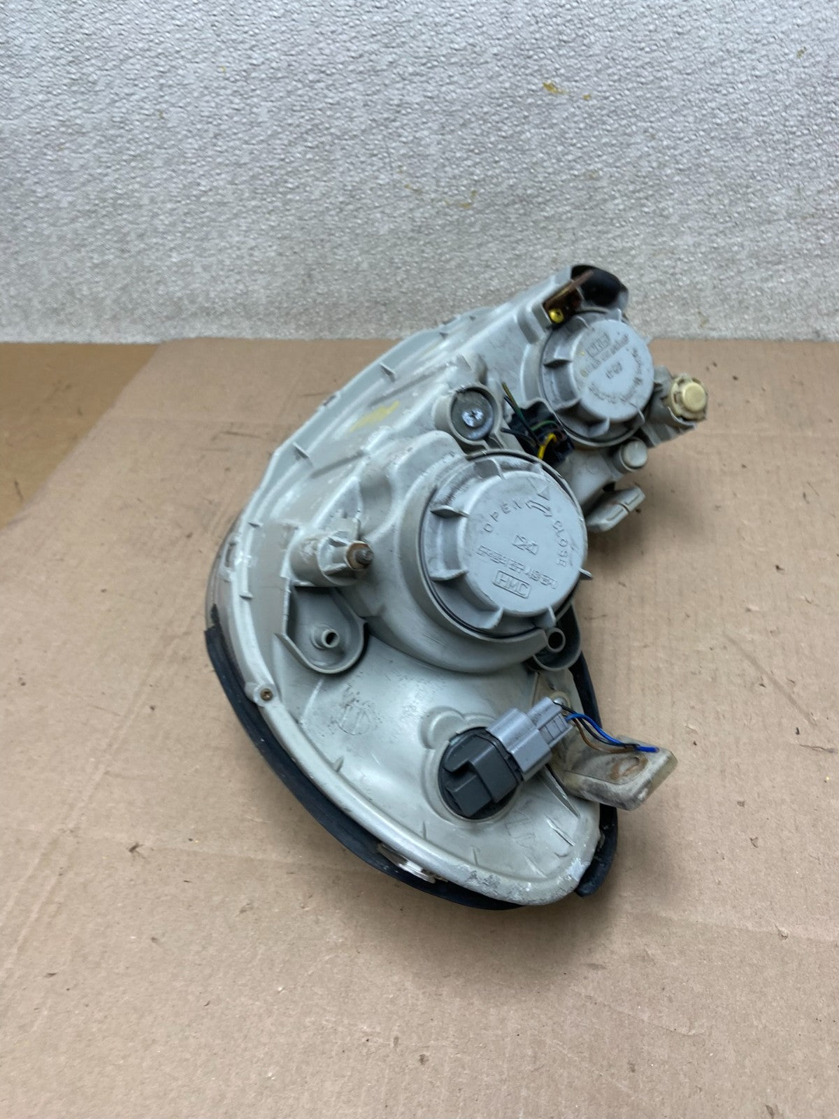 2002-2005 Hyundai Sonata Right Passenger Headlight Halogen Oem AA0408 DW6