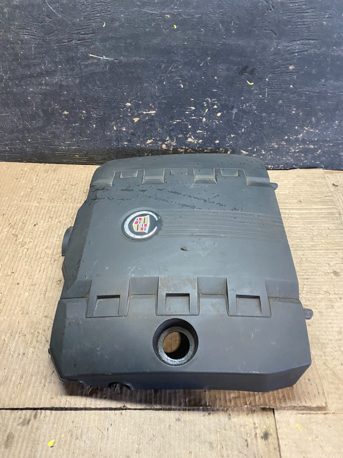 2008 to 2013 Cadillac CTS 3.6L Plastic Engine Cover Shield OEM W6258 DG2