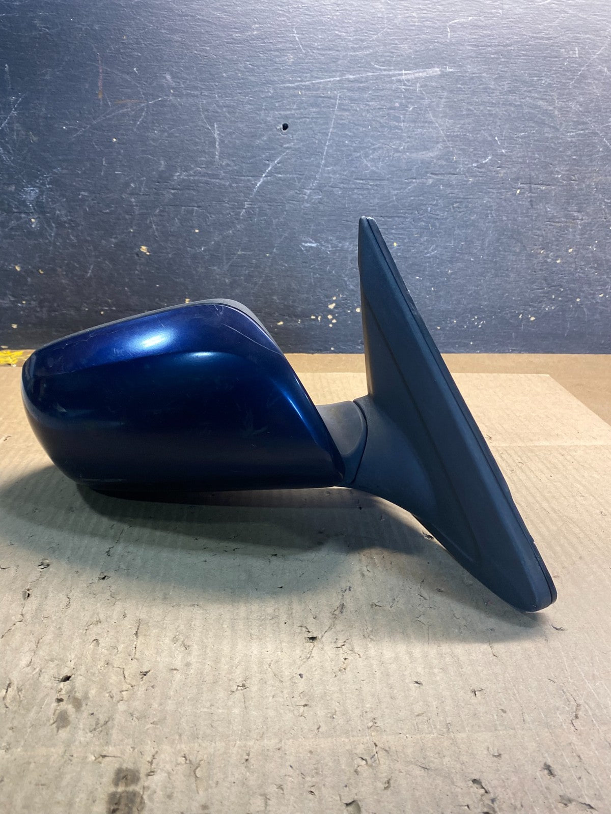 2009 to 2011 Buick Lucerne Right Passenger Side View Door Mirror OEM Z5348 DG0