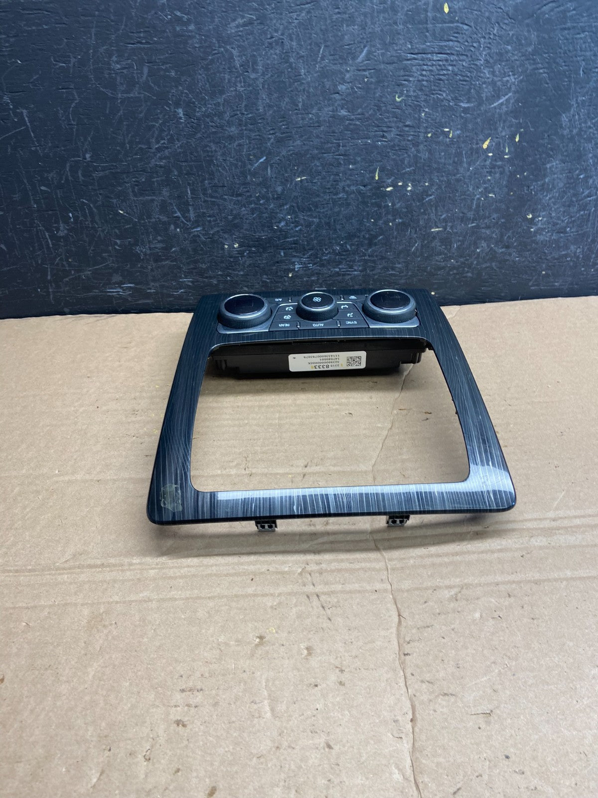 2013 to 2017 Chevrolet Traverse Radio Bezel Ac Heater Climate Control AF1898 DG3