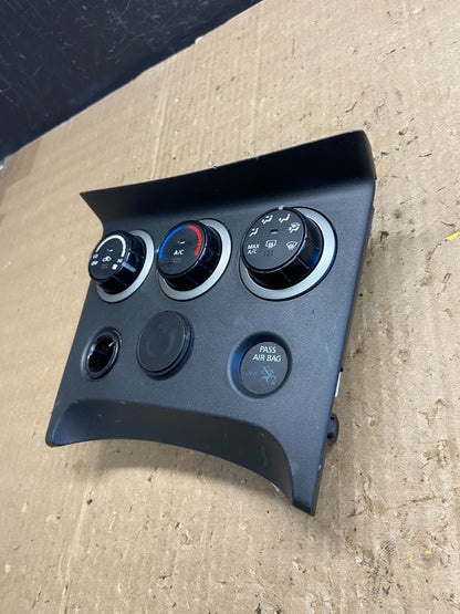 2011 to 2015 Nissan Rogue Heater Temperature AC Climate Control AE1983 DG1