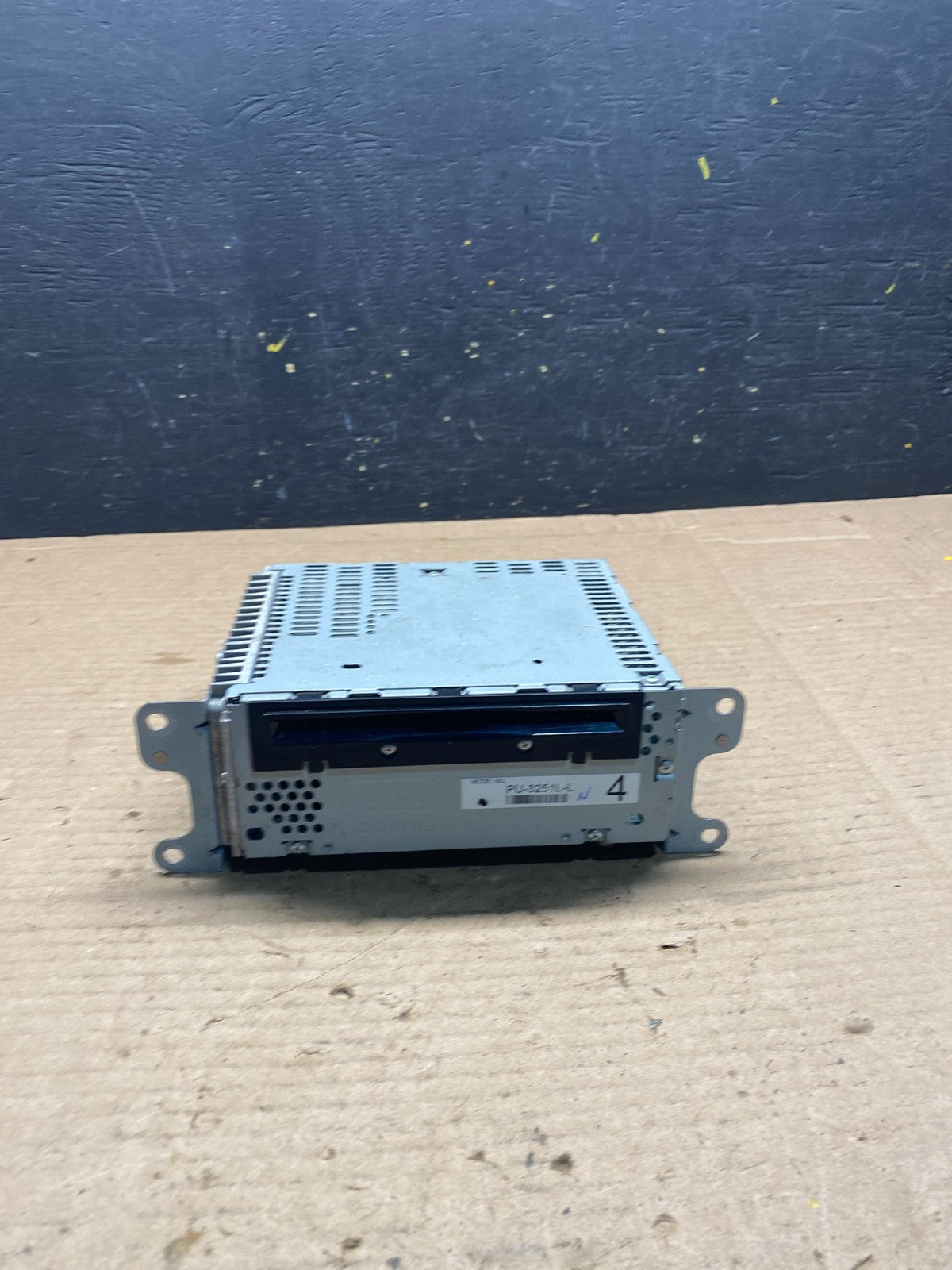 2011 Ford Explorer Audio Equipment Radio Receiver AM FM CD Q2600 DG0