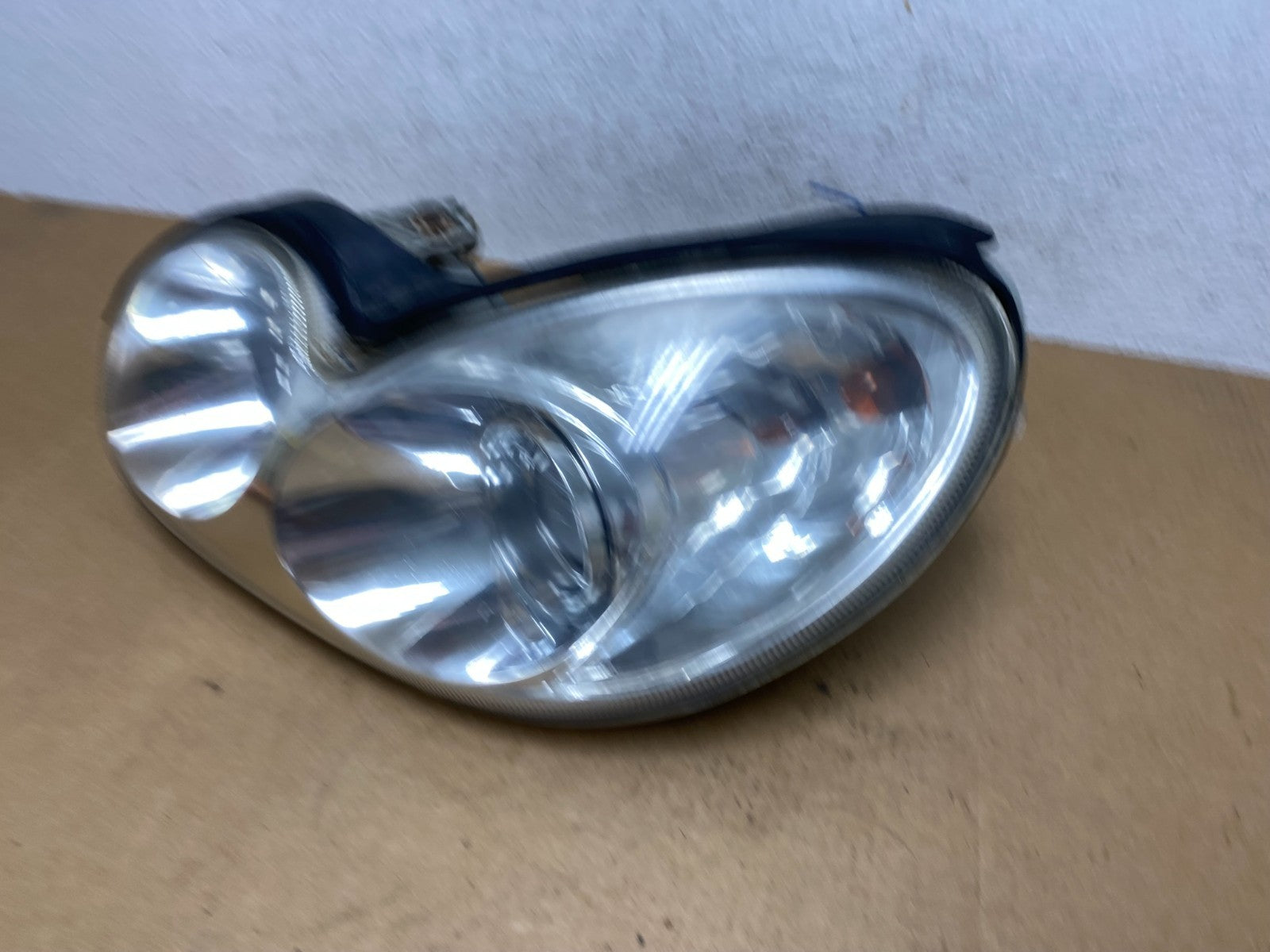 2002 to 2005 Hyundai Sonata Left Driver LH Side Headlight Halogen AE2989 DW1