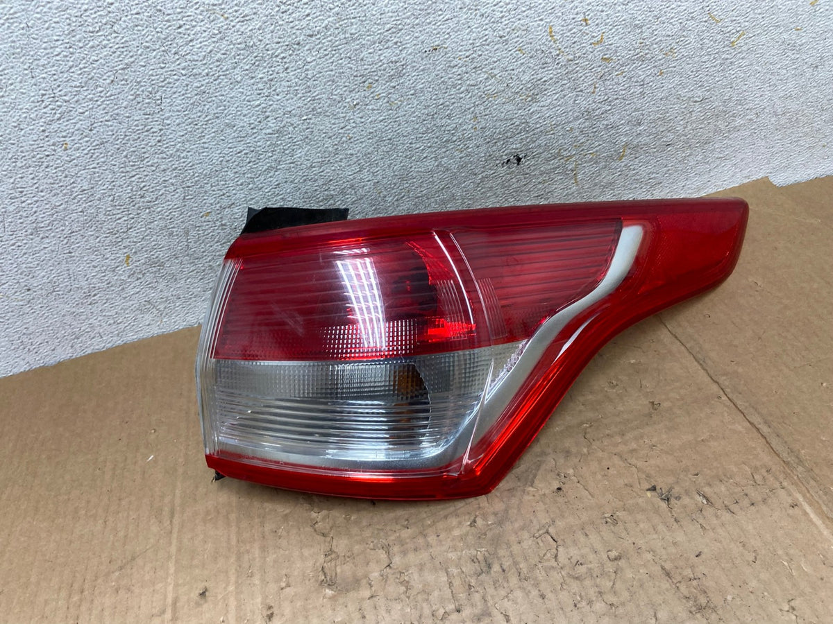 2013 to 2016 Ford Escape Right Passenger RH Side Tail Light AI5564 LK0