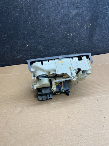 2003 to 2008 Toyota Corolla Matrix Climate Heater A/C AC Control Panel AG5094 DG2
