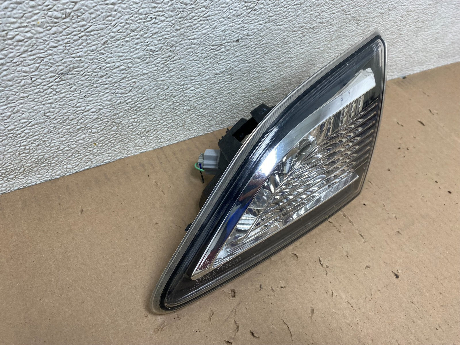 Sedan 2010-2013 Mazda 3 Right Passenger RH Side Inner Tail Light E9223 DG12