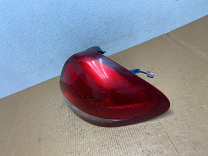 2004 2005 2006 2007 Ford Taurus Right Passenger Side Tail Light AE0261 LK1