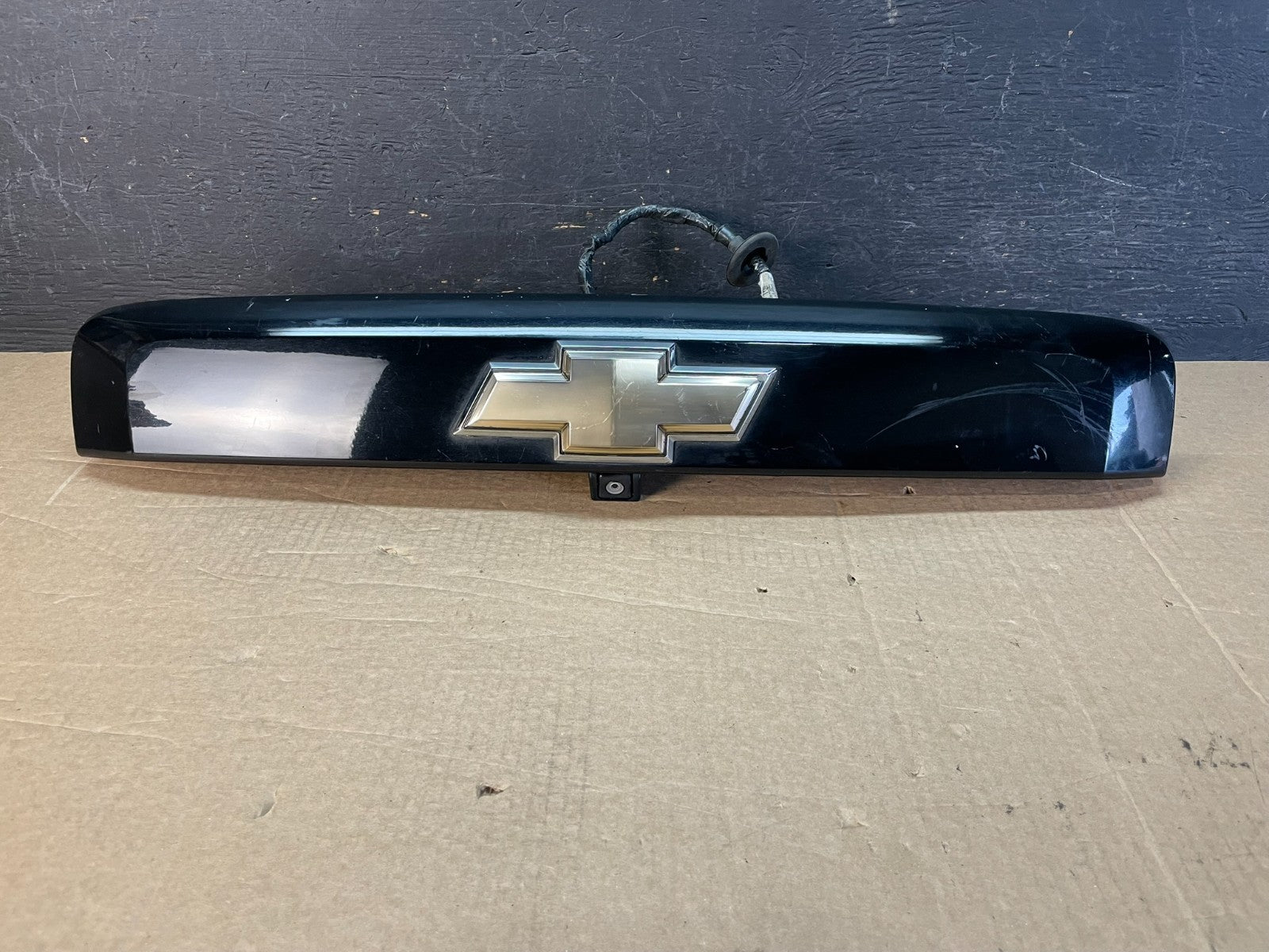 2007 to 2014 Suburban Tahoe Yukon License Plate Cover Trim W/ Camera AF5275 DG0