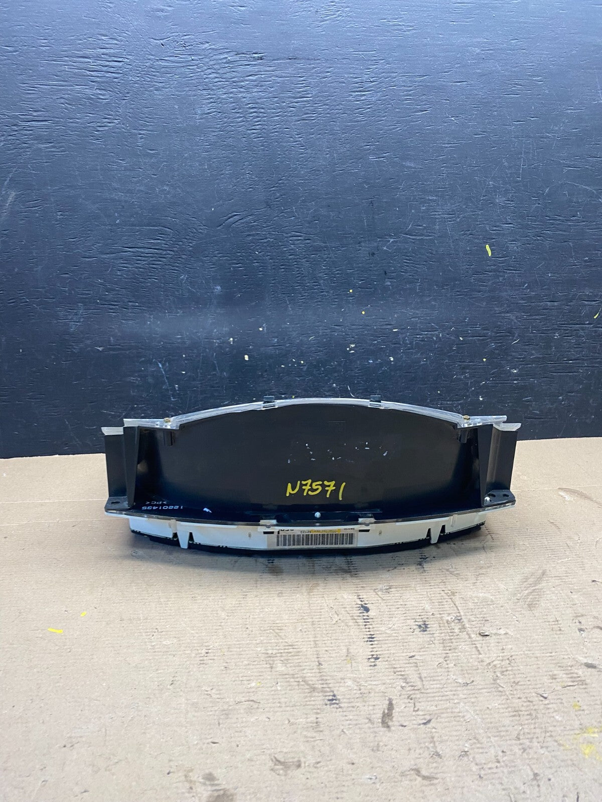 2001 to 2002 Chevrolet Express Speedometer Cluster Gauge N7571 PS3