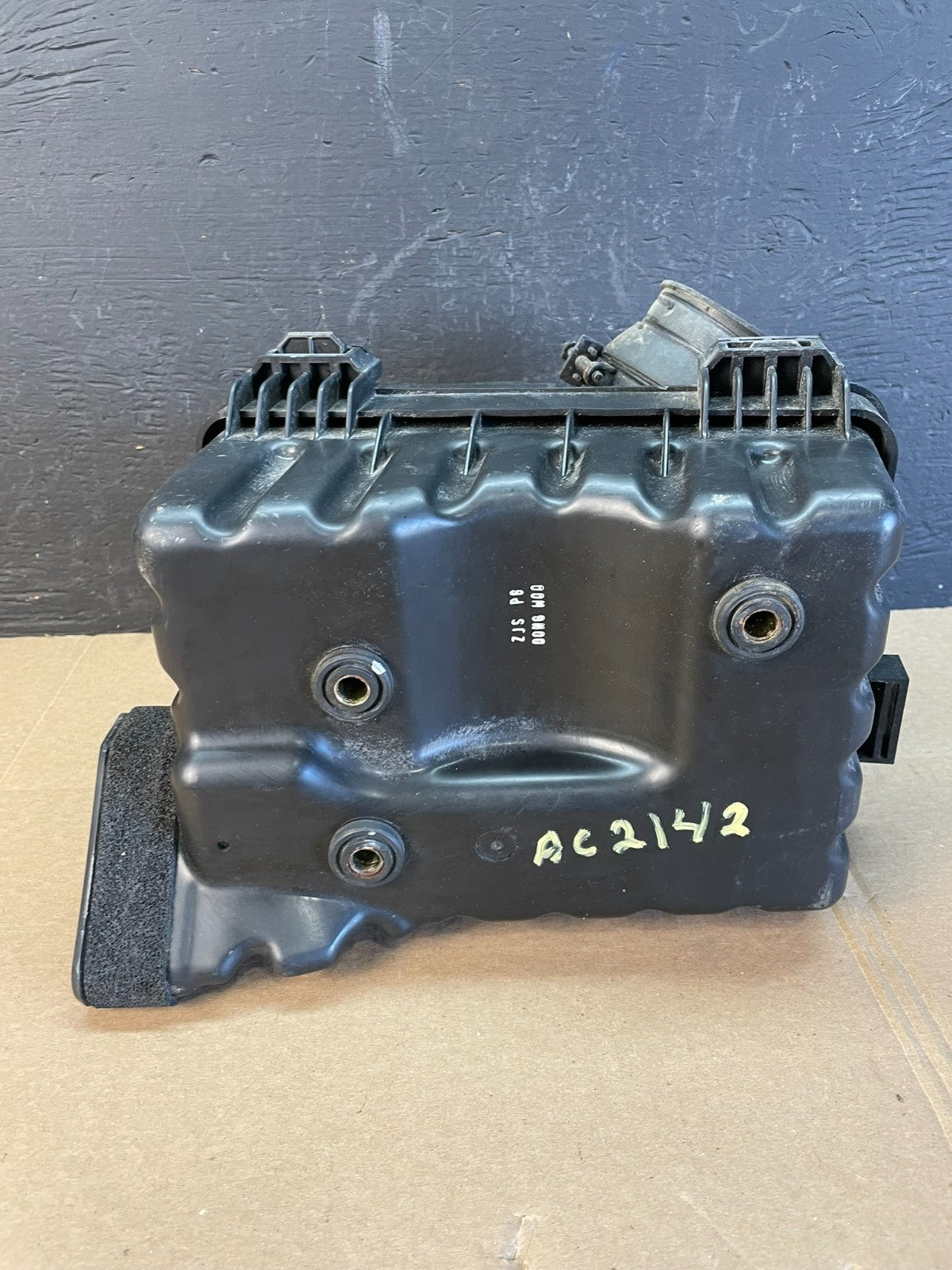 2003-2006 Hyundai Elantra Air Cleaner Box Assembly Intake Filter AC2142 DG1