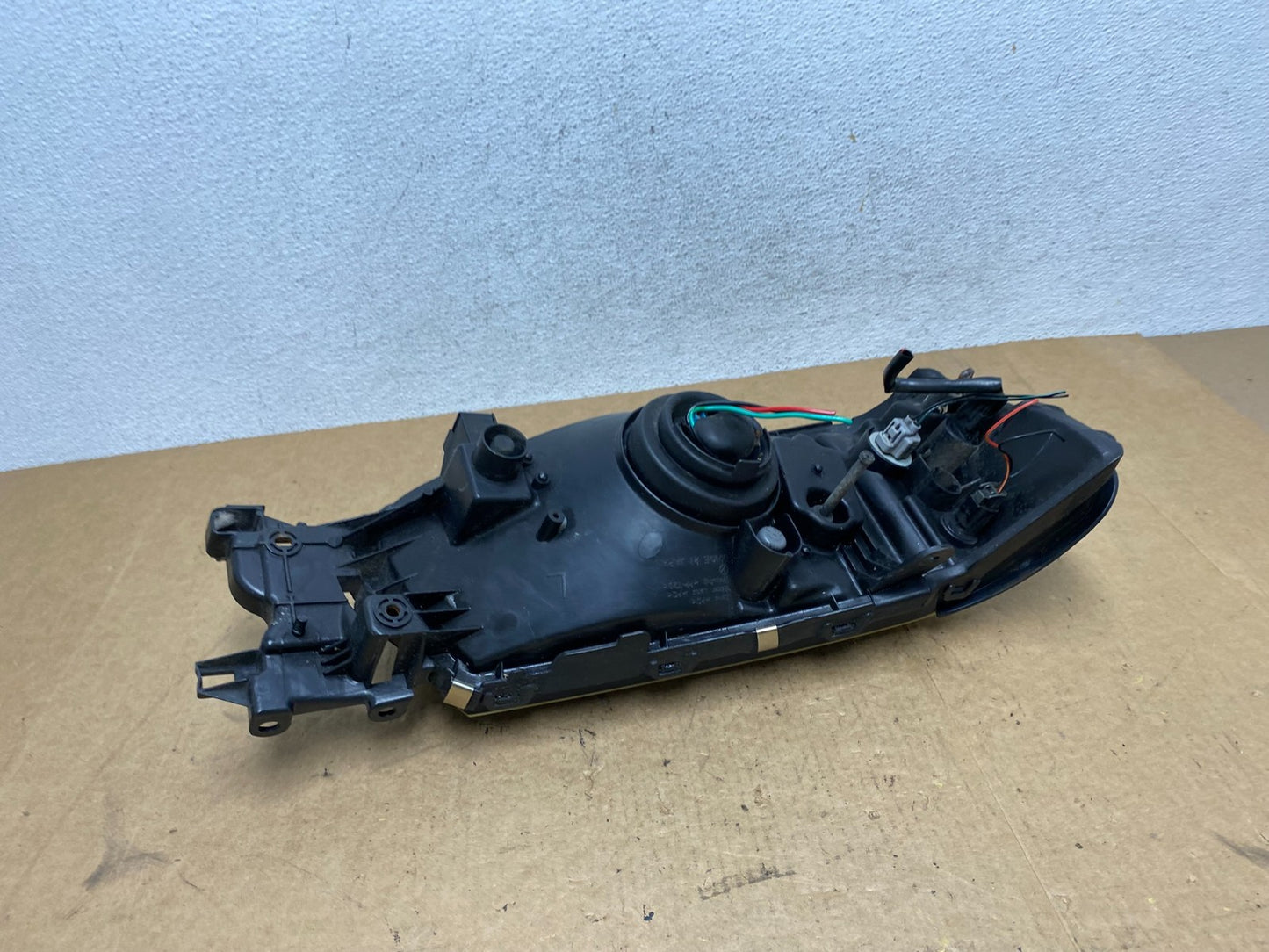 2003 2004 Subaru Forester Left Driver LH Headlight Halogen AE4823 DW5