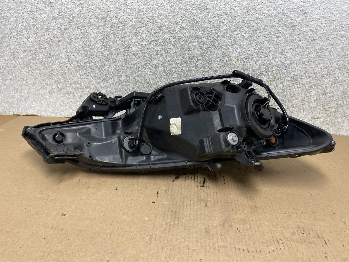 2018 to 2020 Honda Fit Left Driver LH Side Headlight Halogen AH0950 DG5