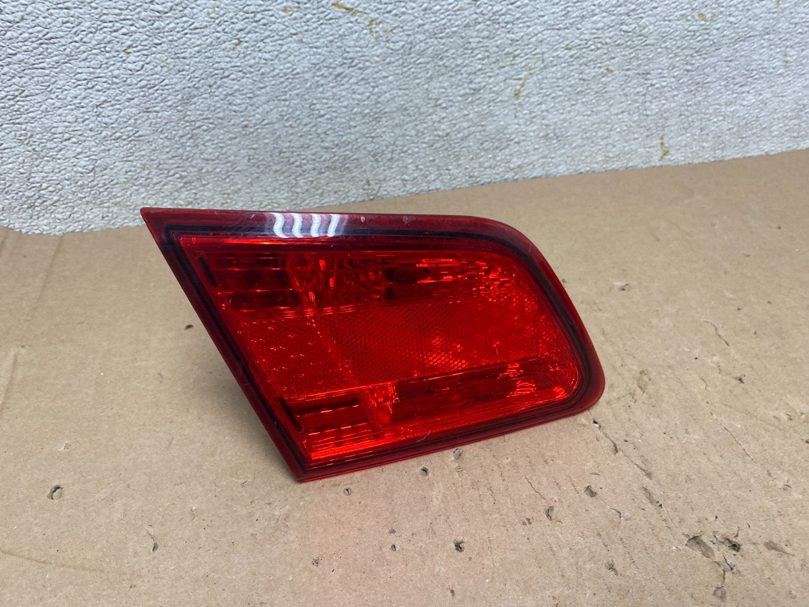 2010-2014 Subaru Legacy Left Driver LH Side Tail Light Inner OEM R1261 DW0