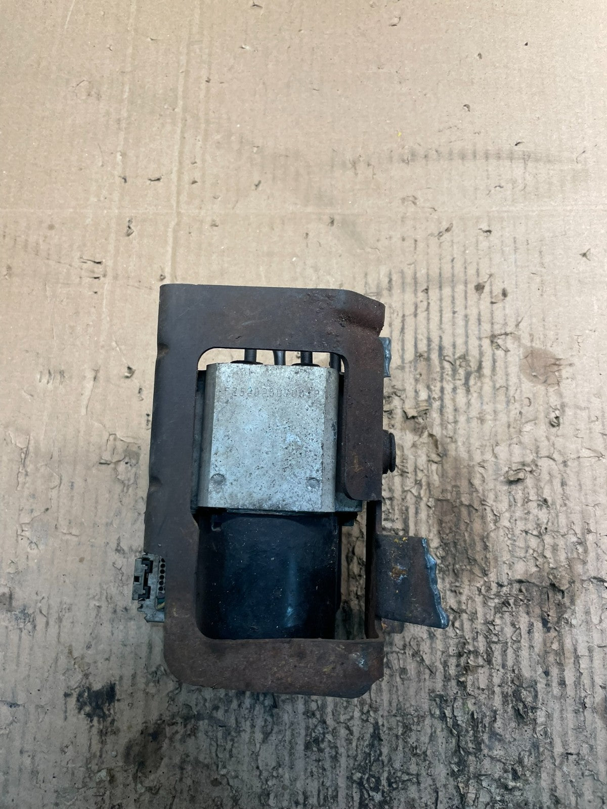 2003 - 2005 Chevrolet Silverado GMC Sierra ABS Anti-Lock Brake Module v2296 DG2