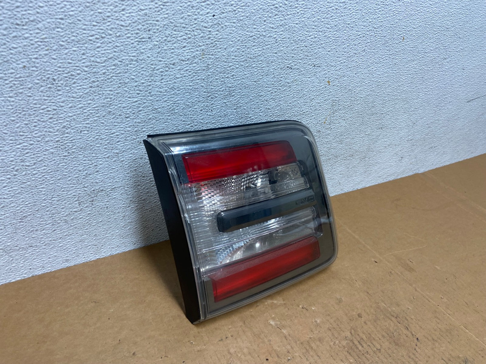 2013 to 2016 GMC Acadia Left Driver LH Side Inner Tail Light AD9302 LK2