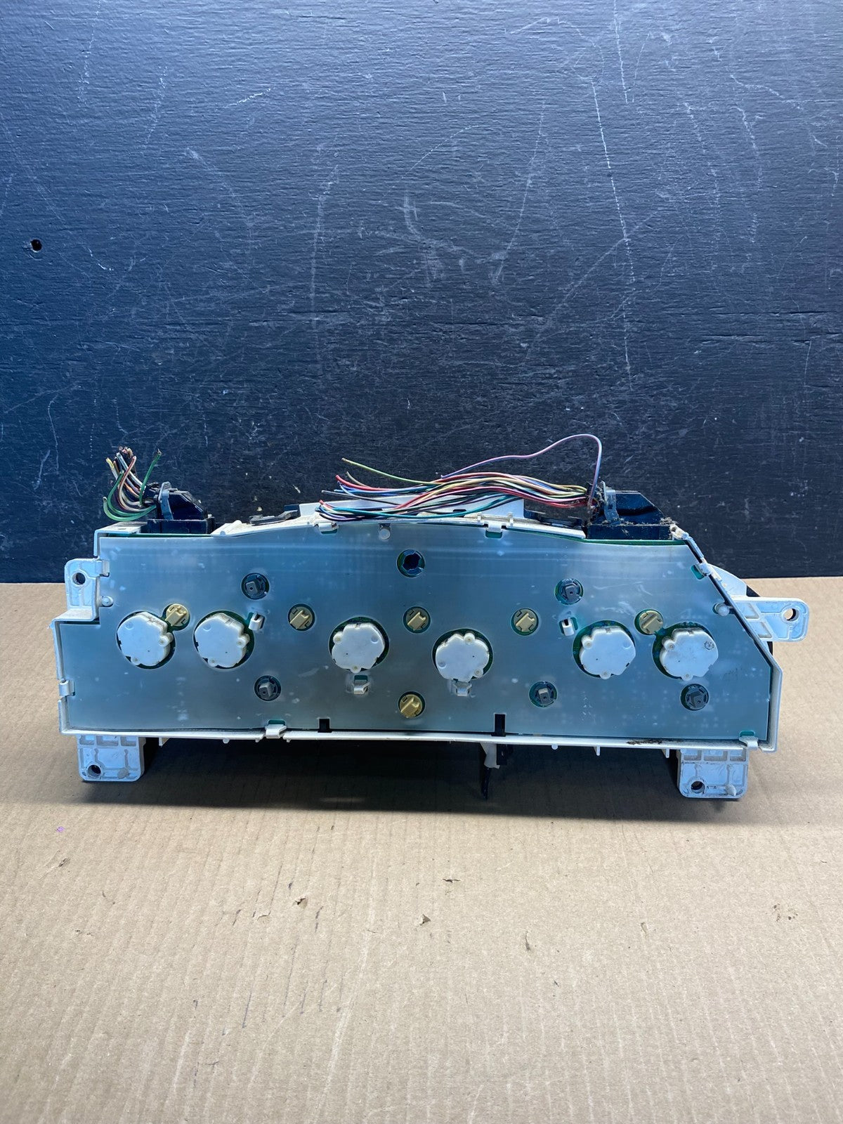 2004–2008 Ford E-150, E-250, E-350 Econoline Speedometer Cluster Gauge AG3924 DW3