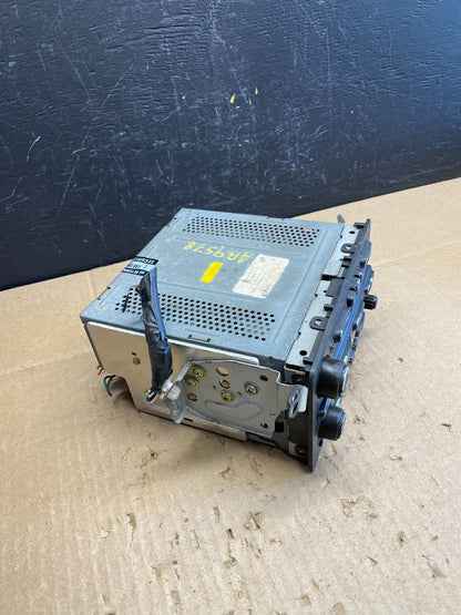 2003 - 2008 Pontiac Vibe GMC 6 Disc AM FM Radio Player Receiver AB9578 DG1