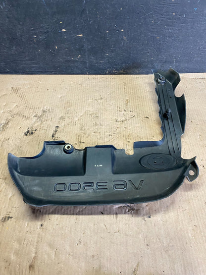 2001 to 2004 Nissan Pathfinder Engine Cover Ornament L9349 DG4