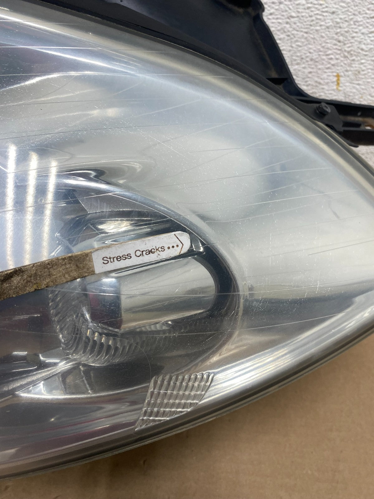 2008-2012 Buick Enclave Left Driver Headlight Xenon Hid One Ballast AH9333 DW4