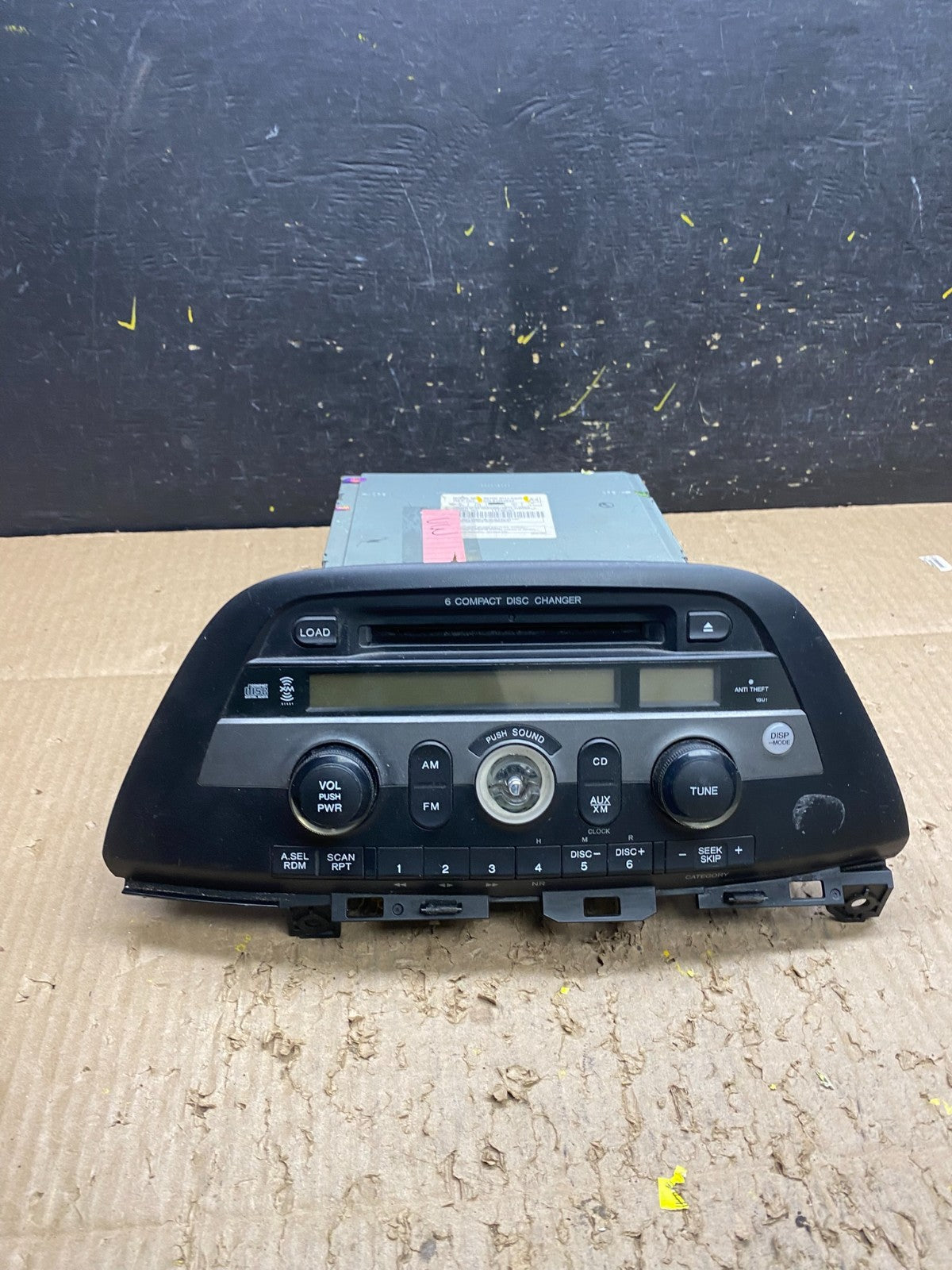 2005 to 2010 Honda Odyssey Am Fm Cd Player Radio Receiver V7252 DG0