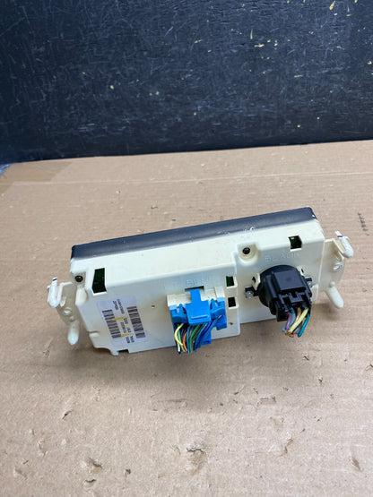 2003 to 2006 Chevrolet Silverado HVAC Heater Climate Control Module AG5235DG3
