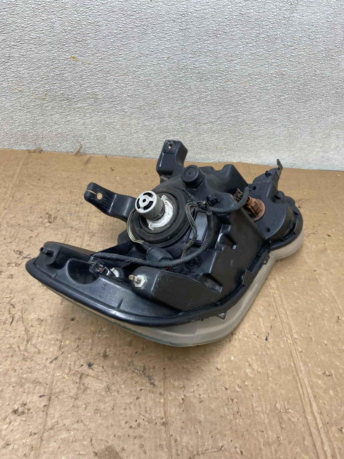 2006 2007 2008 2009 2010 Ford Explorer Left Driver LH Side Headlight AA43285