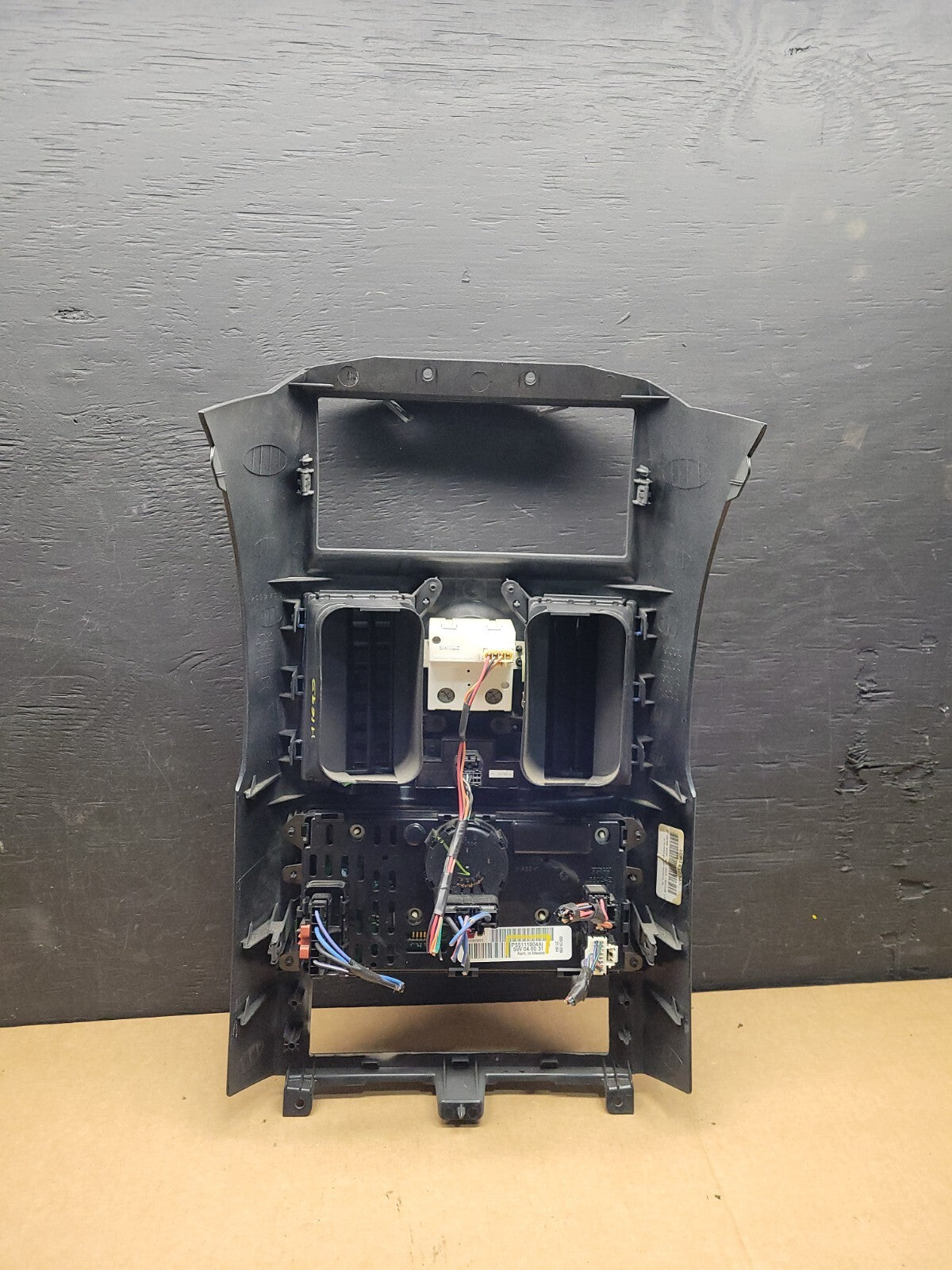 2008 - 2010 Dodge Grand Caravan Radio Bezel Climate Control Heat AC Heater H16955