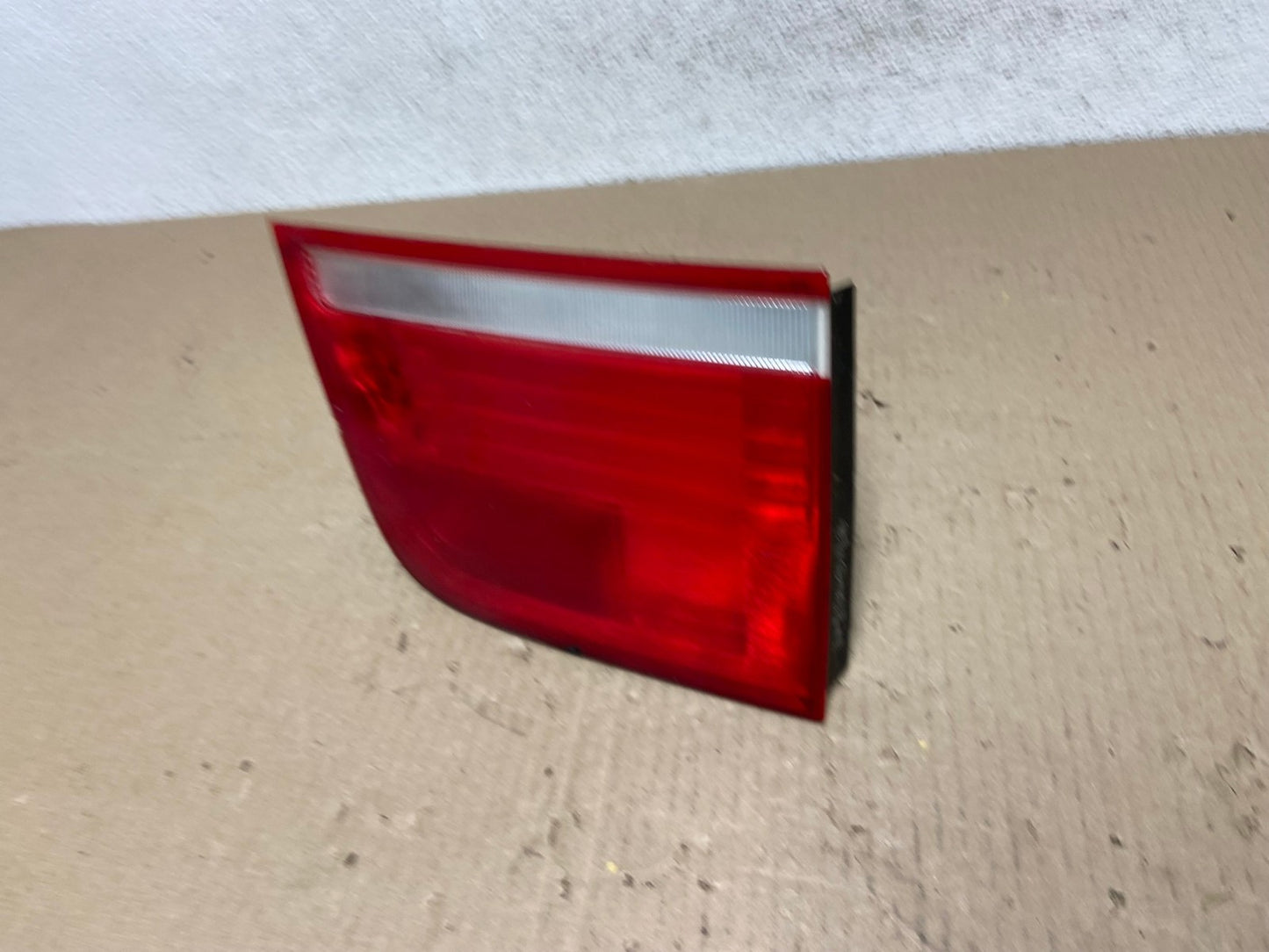 2007 to 2010 Bmw X5 E70 Right Passenger Rh Side Inner Tail Light AE9642 LK1