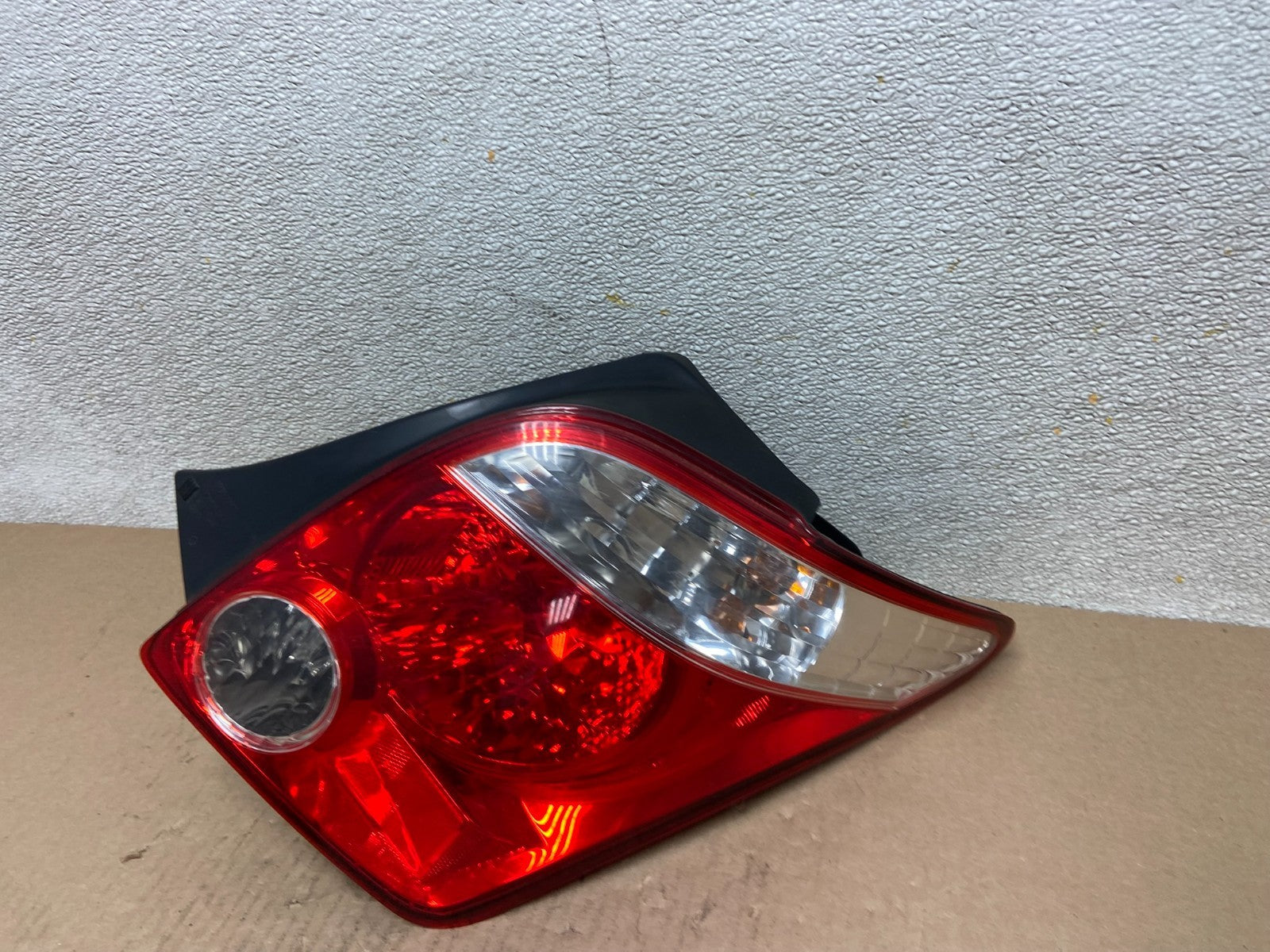 2006 Scion XA Right Passenger RH Side Tail Light OEM AB5957 LK1