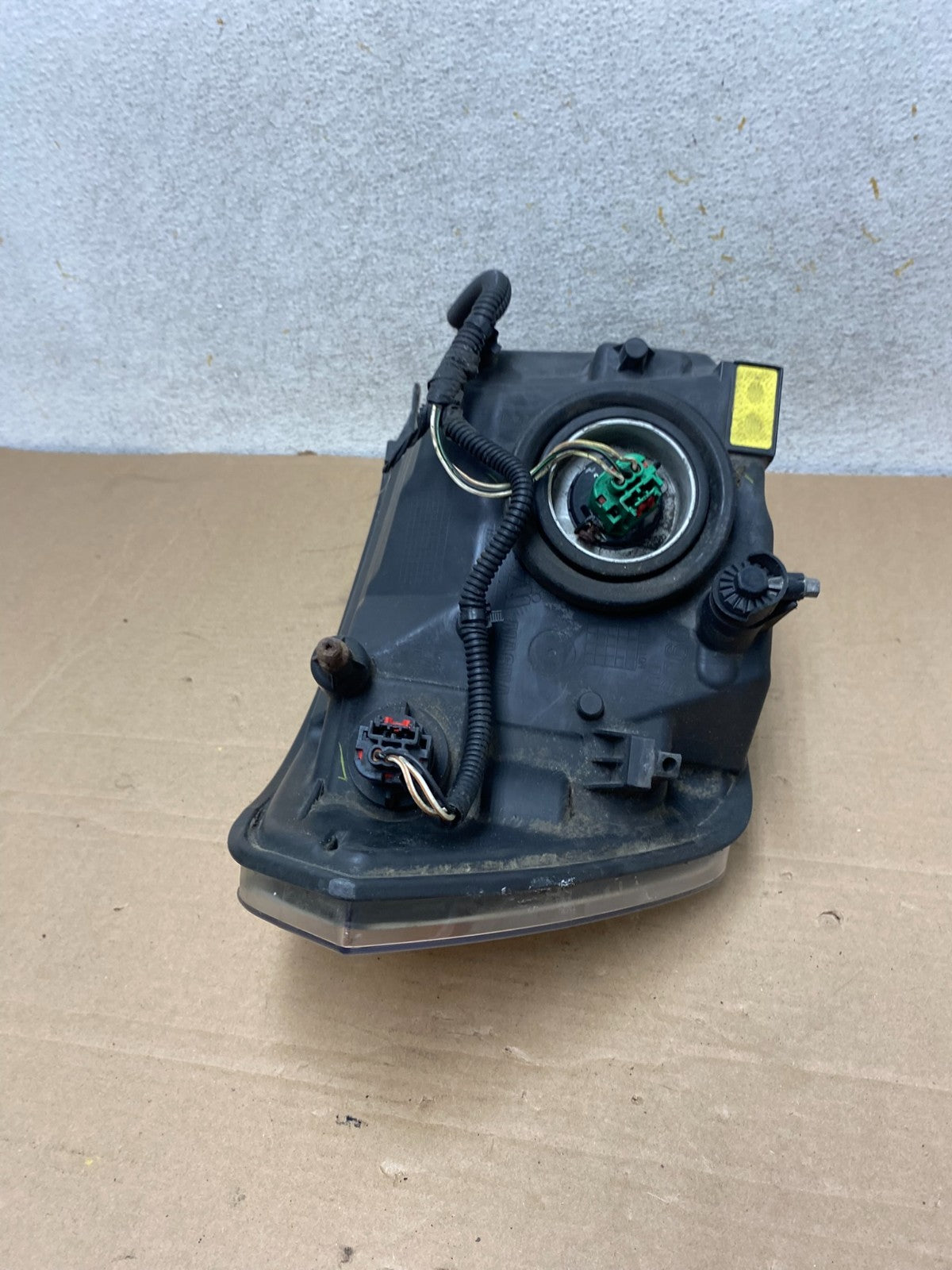 2009 to 2012 Ram 1500 2500 Right Passenger RH Halogen Headlight AH9365 DW6