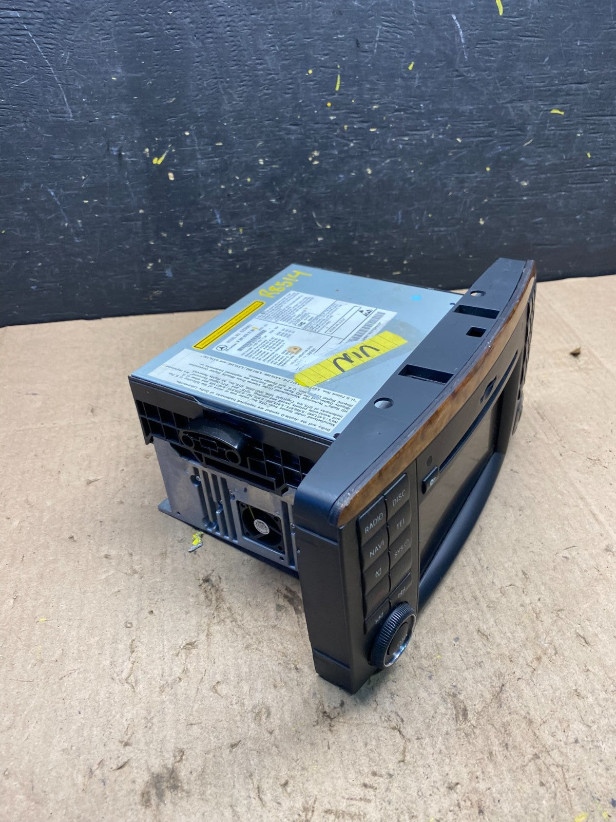 2006-2009 Mercedes W251 R350 Head Command Navigation Radio Player R8514 DG2