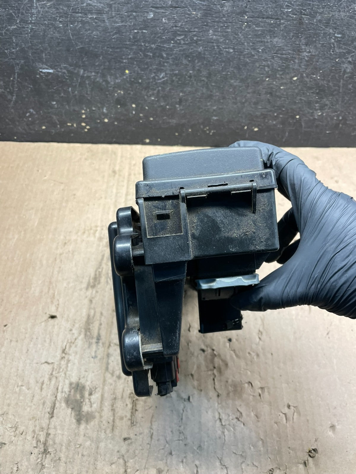 2005 2006 Jeep Grand Cherokee Fuse Box Multi-Function Relay Module OE T7369 DG3