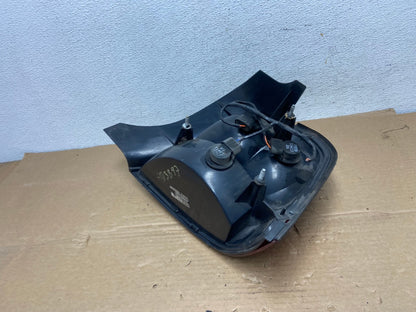 1998 - 2002 Mercury Grand Marquis Left Driver Lh Side Tail Light AD3897 LK6