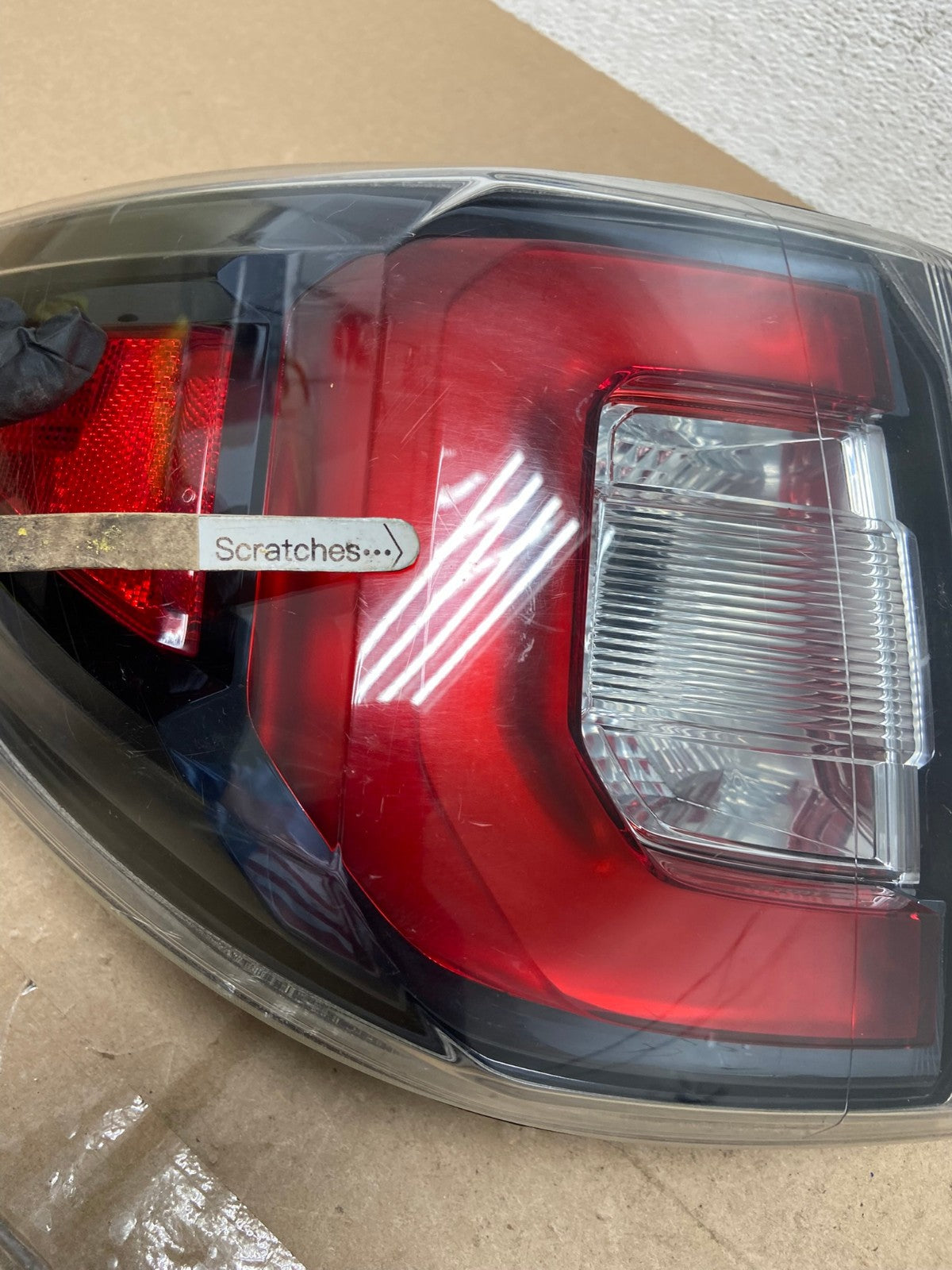 2013 to 2016 GMC Acadia Left Driver LH Side Tail Light AE6807 LK3