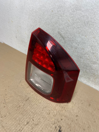 2014 - 2017 Jeep Compass Right Passenger Side Tail Light AI2533 LK1