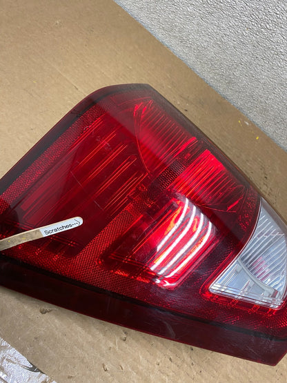 2007 to 2010 Jeep Grand Cherokee Left Driver Lh Tail Light Oem Z2637 DW3