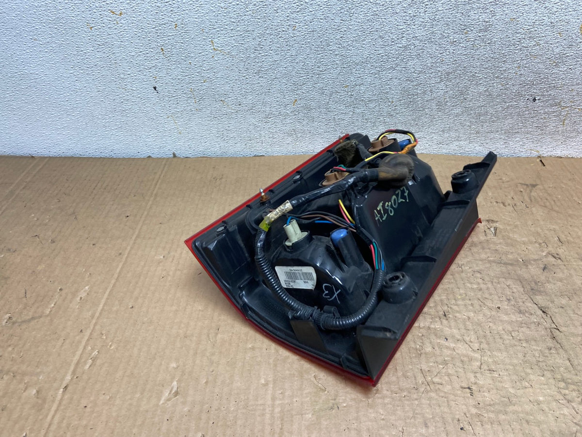 2009 to 2015 Honda Pilot Right Passenger Rh Side Tail light AI8027 LK6