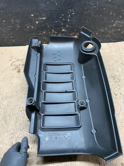 2007 to 2008 GMC Acadia 3.6L VVT Engine Cover Shield OEM V4244 DG6
