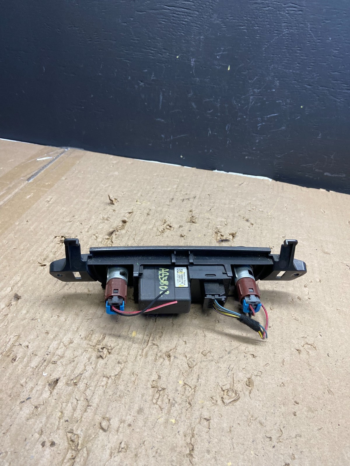 2007 - 2014 Chevrolet Tahoe Yukon Pedal Traction Control Switch OEM AB5802 DG3