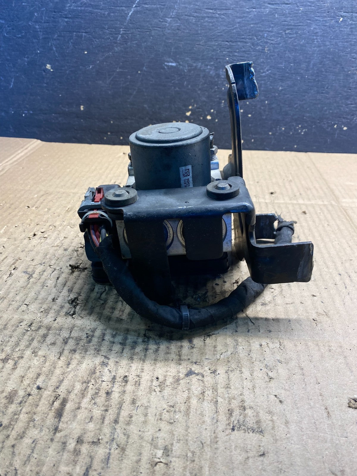2018 2014 Chevrolet Express GMC Savana ABS Anti Lock Brake Pump ab2807 DG3