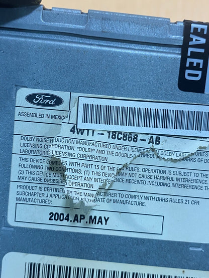 2003 - 2010 Lincoln Town Car AM/FM Radio CD Player ag3807 DG6