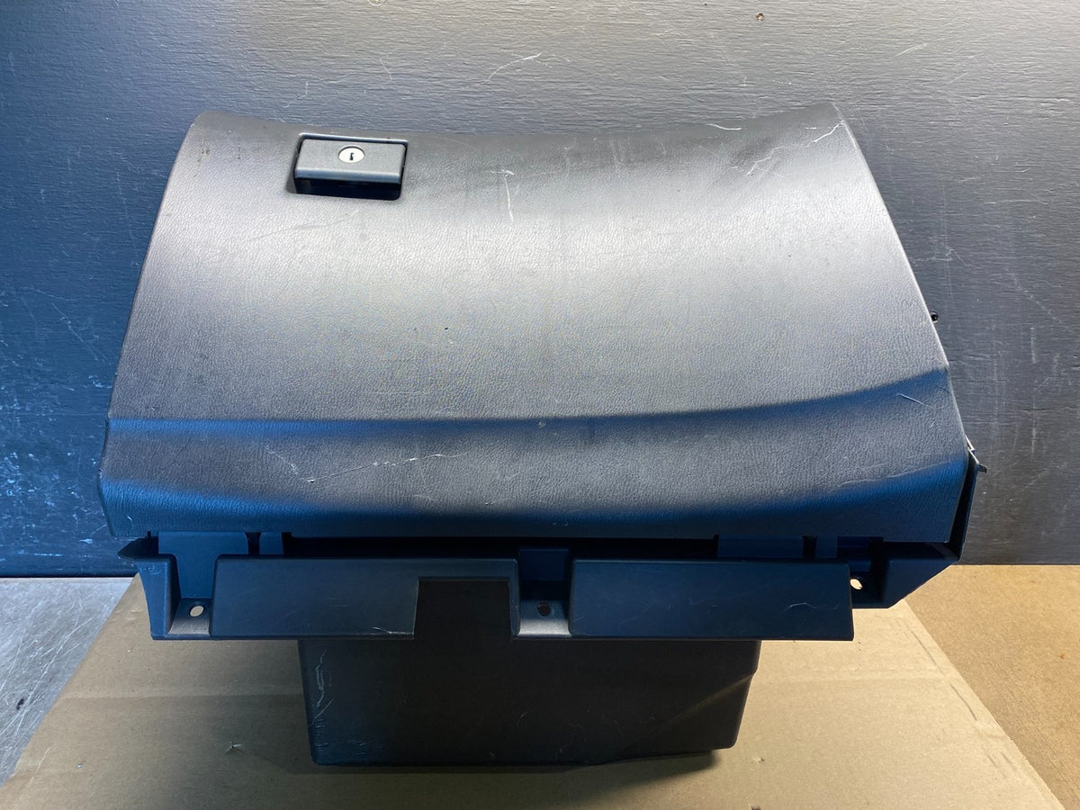 2013-2020 Nissan Pathfinder Front Right Passenger Storage Glove Box AI5247 DG0