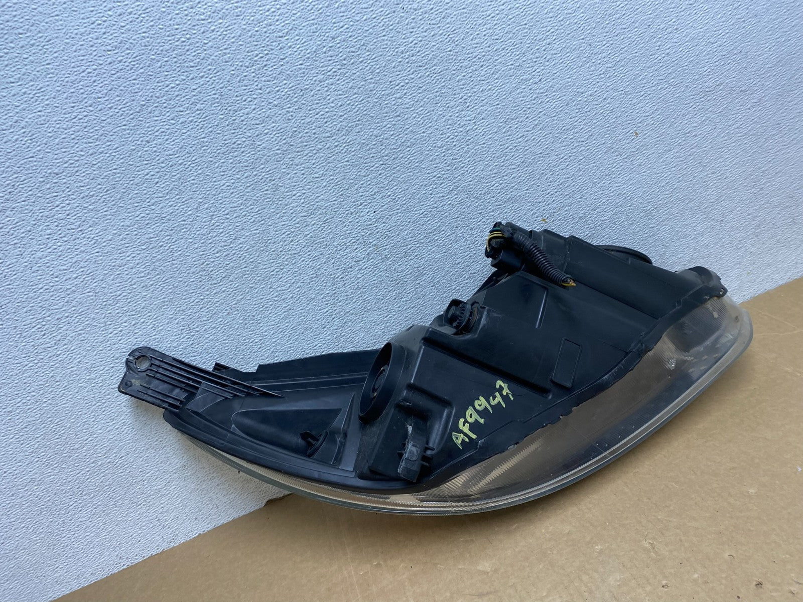 2015 to 2018 Ford Focus Left Driver LH Side Headlight AF9947 DW8